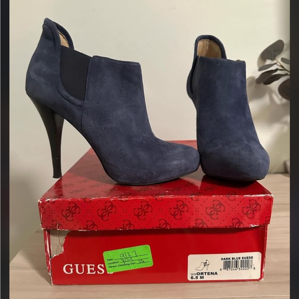 Guess Ortena booties 6.5 blue